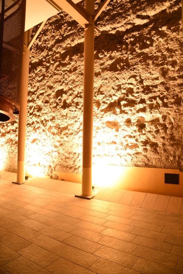 W3Inn La Latina Madrid Exterior photo